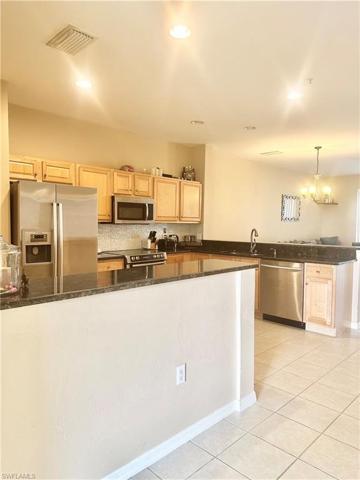940  Hampton  CIR, Naples, FL 34105