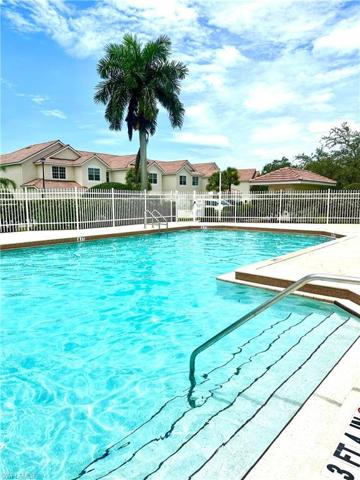 940  Hampton  CIR, Naples, FL 34105