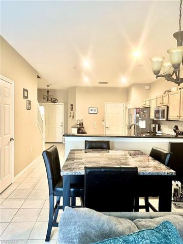 940  Hampton  CIR, Naples, FL 34105