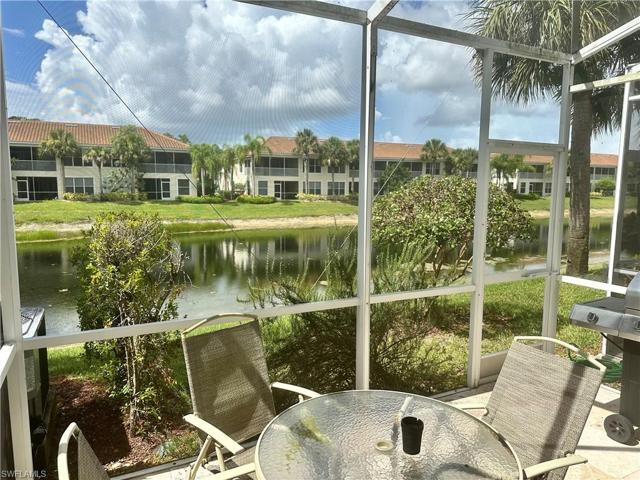 940  Hampton  CIR, Naples, FL 34105