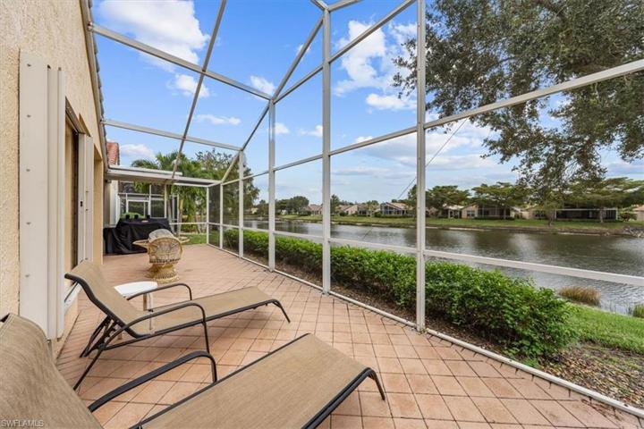 Expansive Lanai Lake View