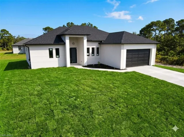 1214 Hibiscus Ave, Lehigh Acres, Florida 33972