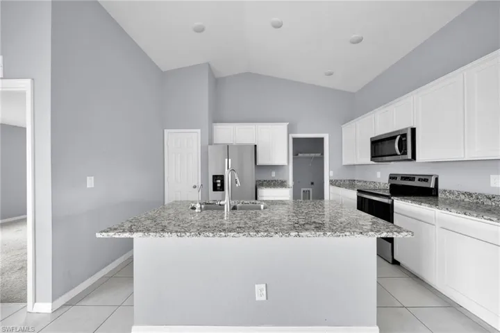2619 Nw 24th Pl, Cape Coral, Florida 33993