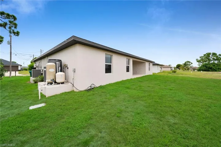 2619 Nw 24th Pl, Cape Coral, Florida 33993