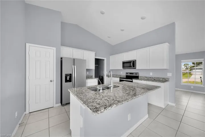 2619 Nw 24th Pl, Cape Coral, Florida 33993