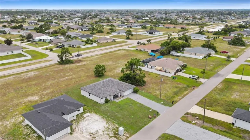 2619 Nw 24th Pl, Cape Coral, Florida 33993