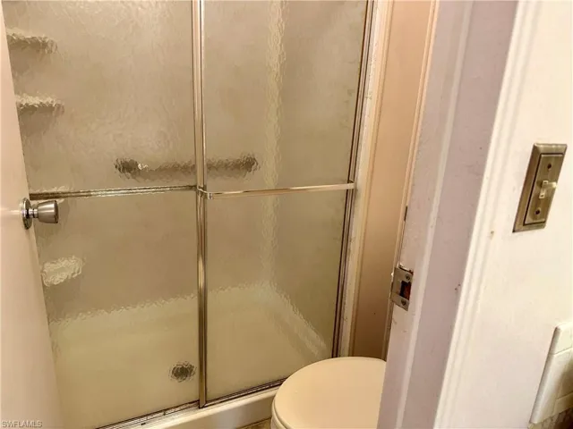 Master bathroom walk-in shower.