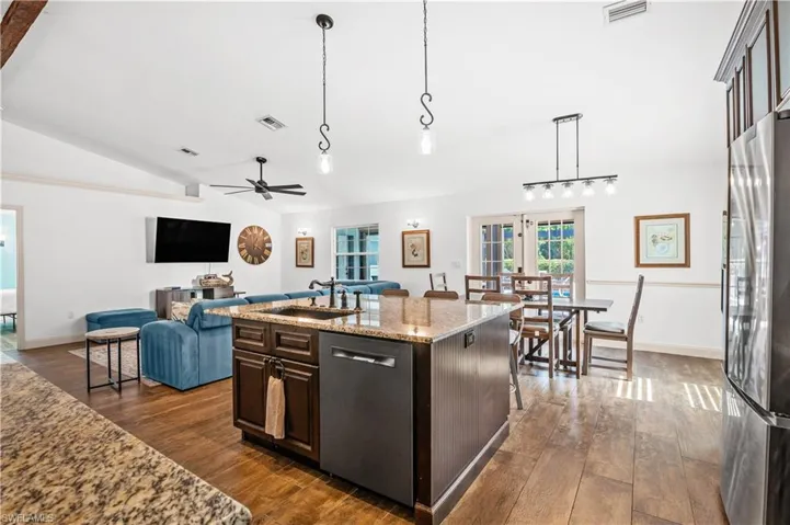 36 5th St, Bonita Springs, Florida 34134