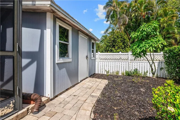 36 5th St, Bonita Springs, Florida 34134