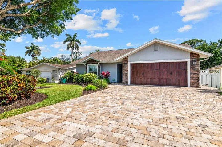 36 5th St, Bonita Springs, Florida 34134