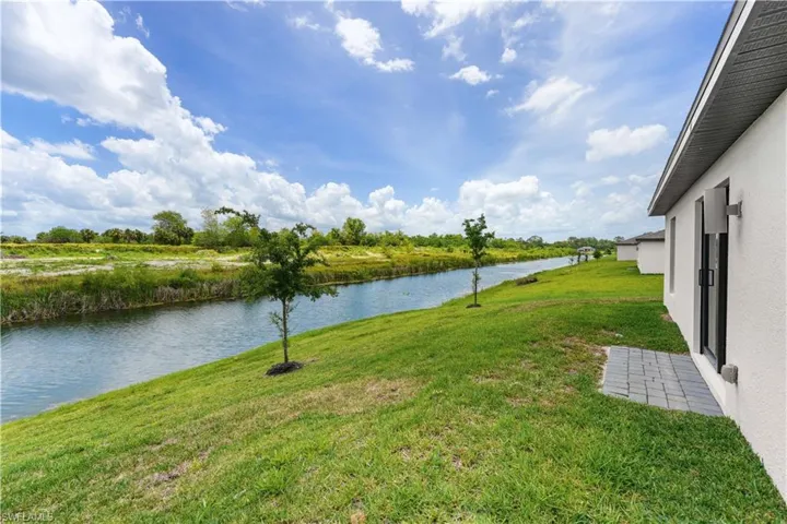 821 General Chesty Puller Ct, Labelle, Florida 33935