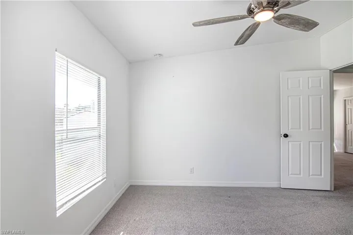2425 Zoysia Ln, North Fort Myers, Florida 33917