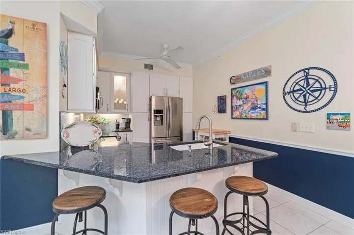 2110  Cay Lagoon  DR, Naples, FL 34109