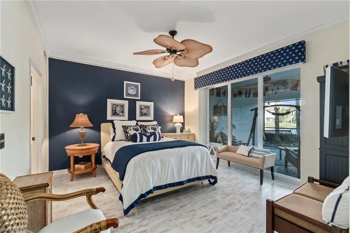2110  Cay Lagoon  DR, Naples, FL 34109