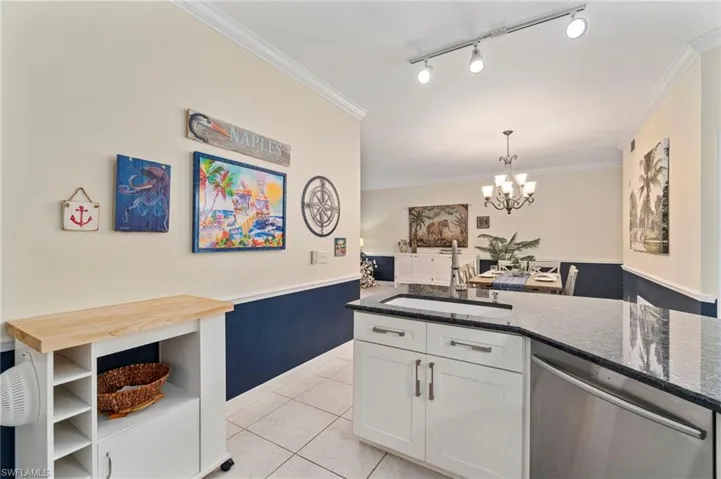 2110  Cay Lagoon  DR, Naples, FL 34109