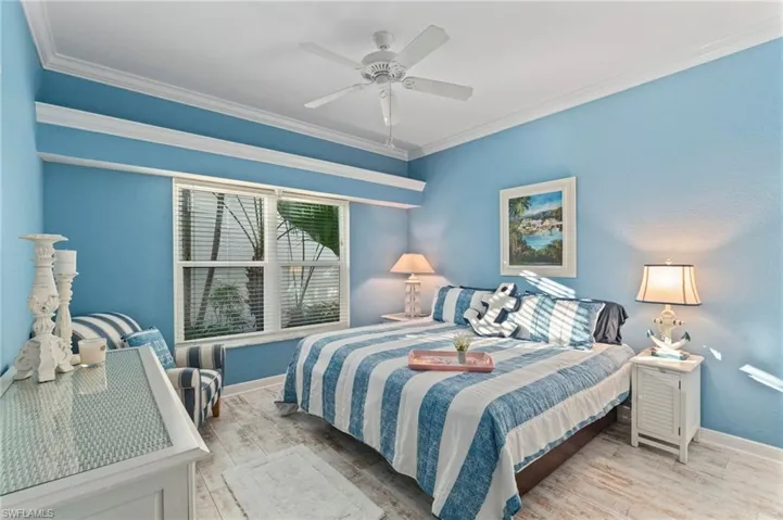 2110  Cay Lagoon  DR, Naples, FL 34109