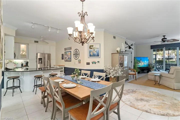 2110  Cay Lagoon  DR, Naples, FL 34109