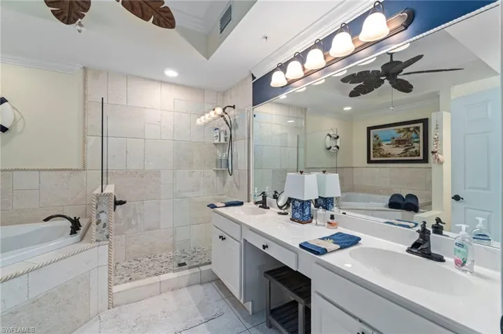 2110  Cay Lagoon  DR, Naples, FL 34109