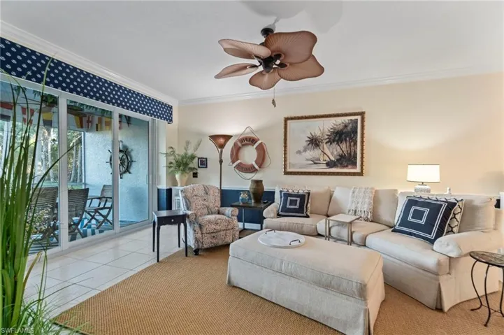 2110  Cay Lagoon  DR, Naples, FL 34109