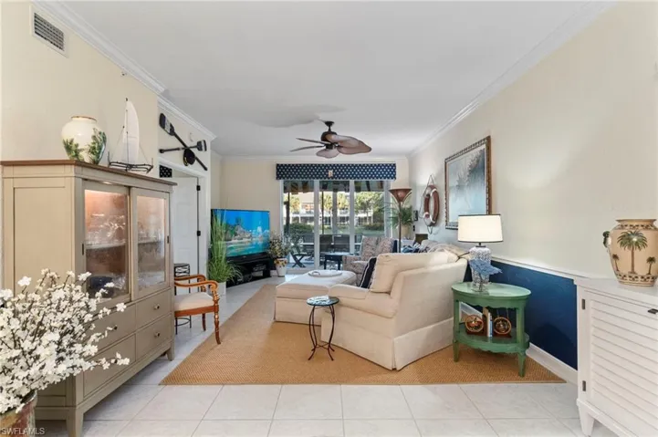 2110  Cay Lagoon  DR, Naples, FL 34109