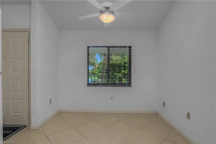 460 Fox Haven Dr 1302, Naples, Florida 34104