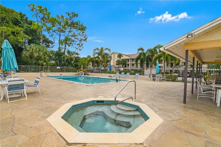 460 Fox Haven Dr 1302, Naples, Florida 34104