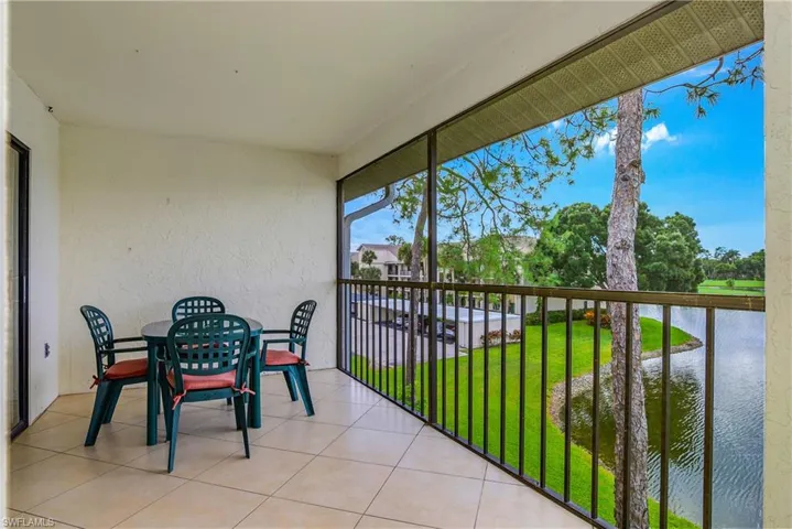 460 Fox Haven Dr 1302, Naples, Florida 34104