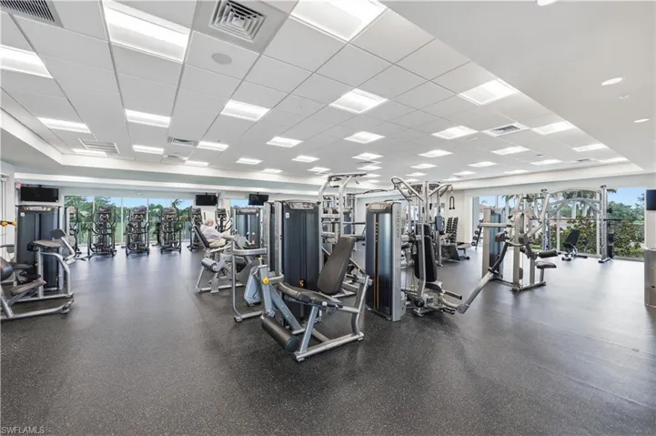 460 Fox Haven Dr 1302, Naples, Florida 34104