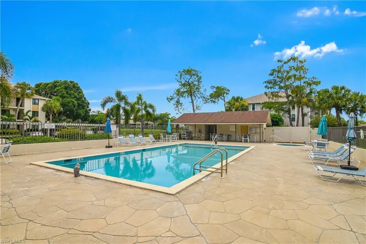 460 Fox Haven Dr 1302, Naples, Florida 34104