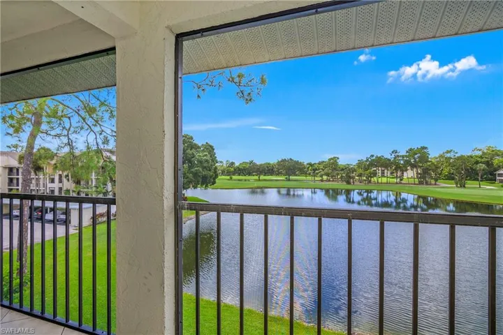 460 Fox Haven Dr 1302, Naples, Florida 34104
