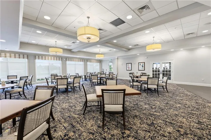 460 Fox Haven Dr 1302, Naples, Florida 34104