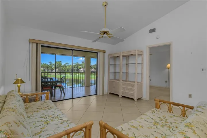 460 Fox Haven Dr 1302, Naples, Florida 34104