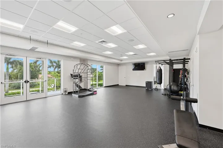 460 Fox Haven Dr 1302, Naples, Florida 34104