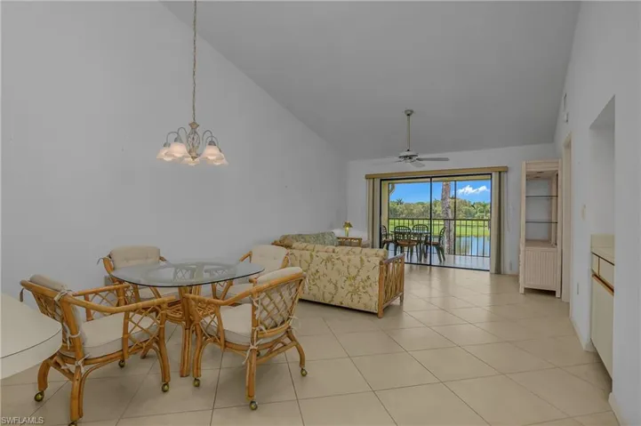 460 Fox Haven Dr 1302, Naples, Florida 34104