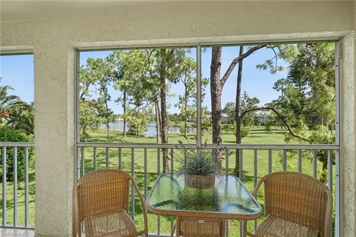 Gorgeous long lake view of Kings Lake