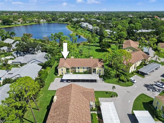 Second Floor, END unit, with full view of the Lake