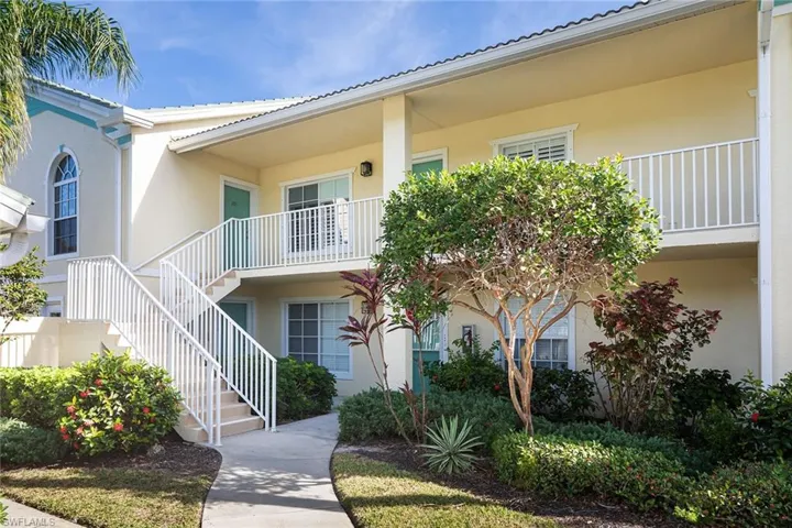 3260  Douglas  DR, Naples, FL 34105