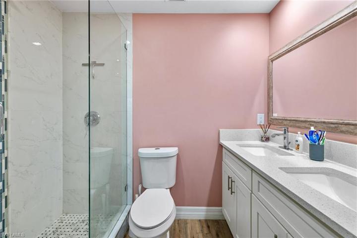 2155-2157  Jeffcott  ST, Fort Myers, FL 33901