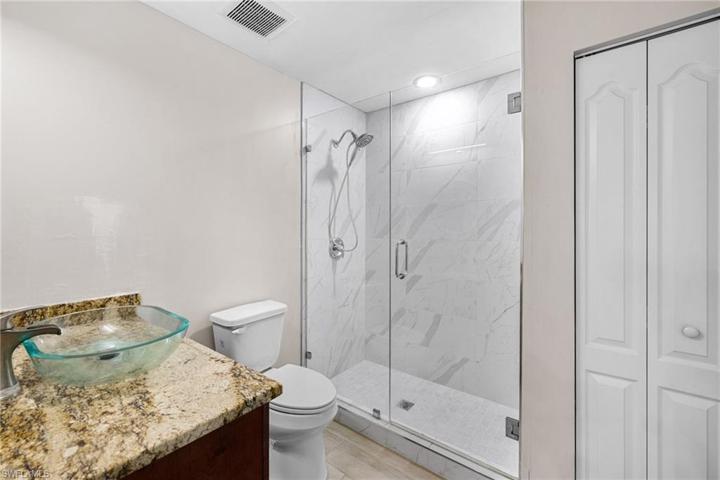 2155-2157  Jeffcott  ST, Fort Myers, FL 33901