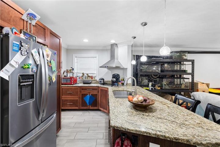 2155-2157  Jeffcott  ST, Fort Myers, FL 33901