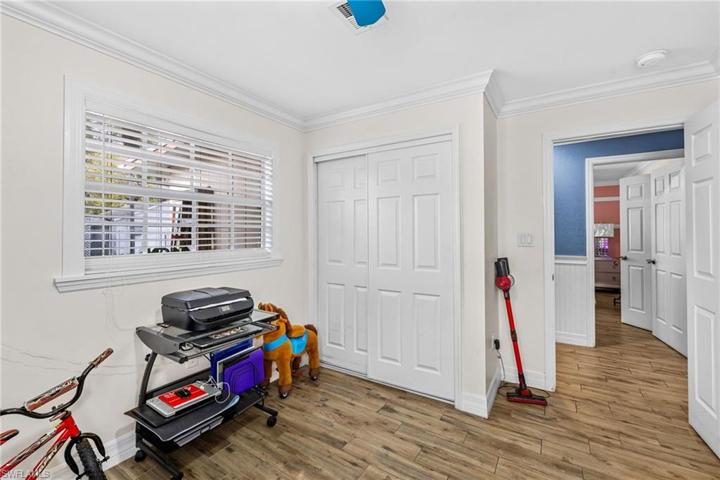 2155-2157  Jeffcott  ST, Fort Myers, FL 33901