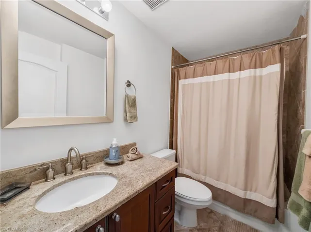 8065 Tiger Cv 1604, Naples, Florida 34113