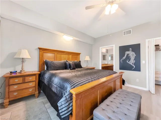 8065 Tiger Cv 1604, Naples, Florida 34113