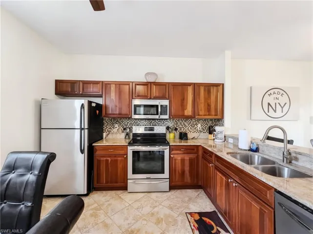 8065 Tiger Cv 1604, Naples, Florida 34113