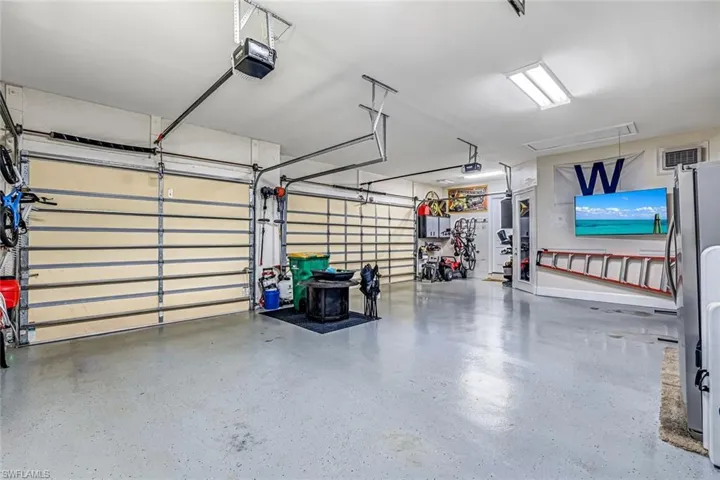 3 car garage
