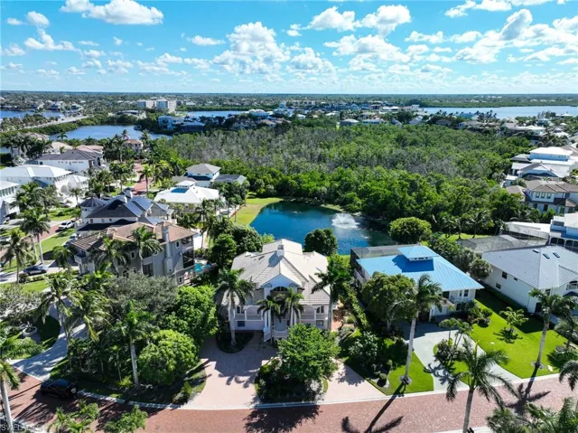 192 Topanga Dr, Bonita Springs, Florida 34134