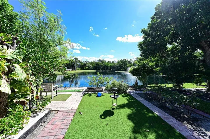 192 Topanga Dr, Bonita Springs, Florida 34134
