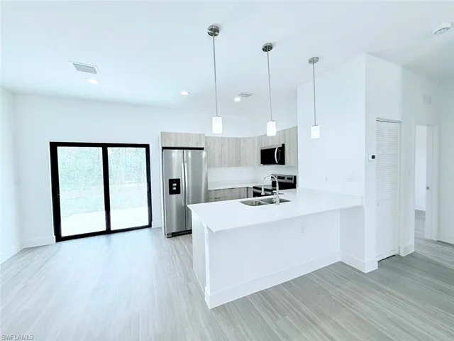 1048 Jay Ct, Labelle, Florida 33935