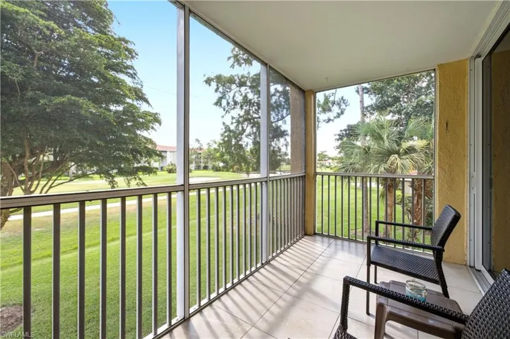 1083 Forest Lakes Dr 209, Naples, Florida 34105