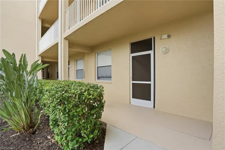 8600 Cedar Hammock Cir 1316, Naples, Florida 34112